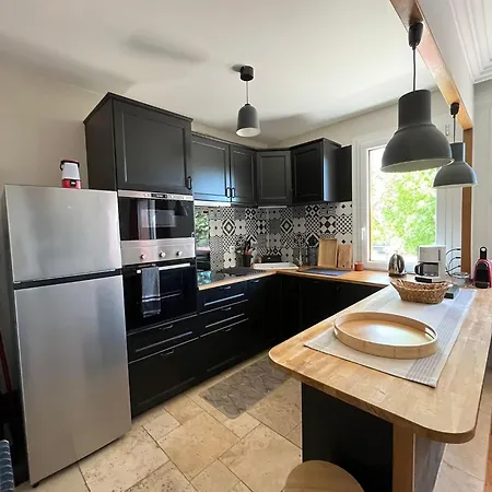 Le Relais Des Cyclamens Apartment Bron