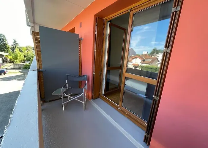 Lägenhet Le Relais Des Cyclamens Bron